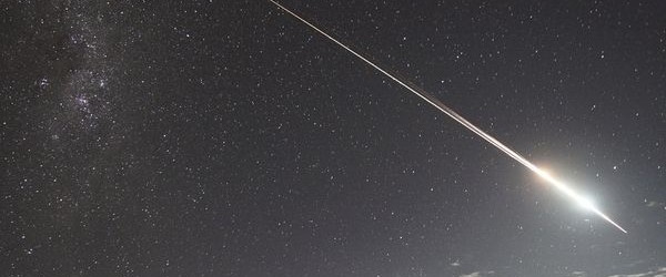 Alcuni frammenti di un vecchio satellite NASA in caduta verso la Terra potrebbero raggiungere l'Italia. 