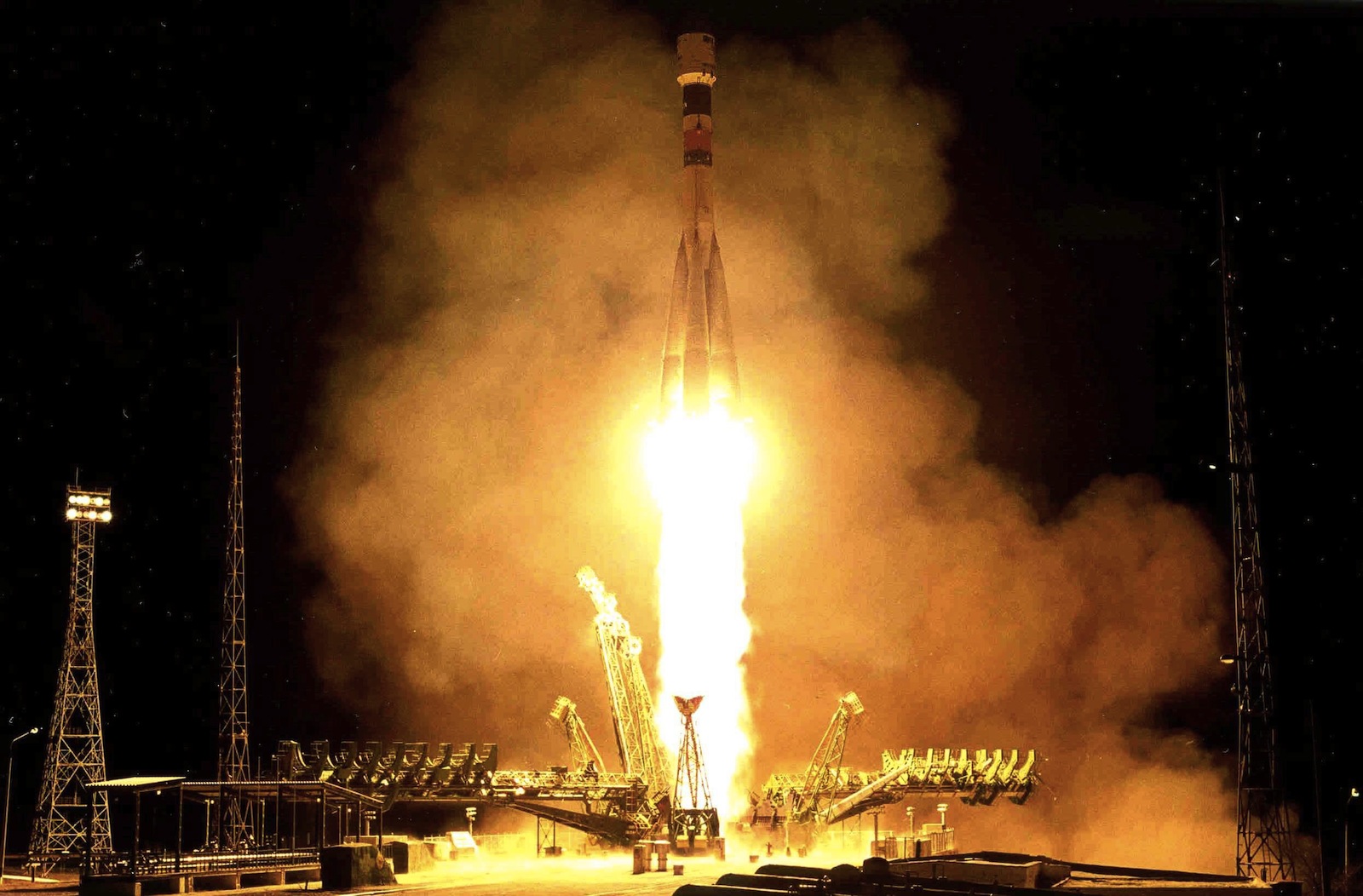 La Progress M-13M lanciata con successo – AstronautiNEWS