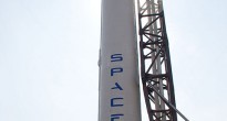 Il razzo Falcon 9 in rampa
