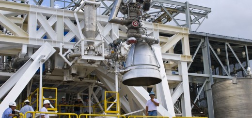 Un motore AJ26 pronto per i test presso il centro Stennis Credits: NASA
