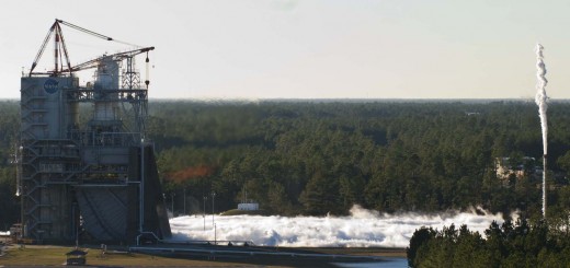 Test di accensione dell’unità powerpack del motore J2-X. Fonte: NASA/SSC