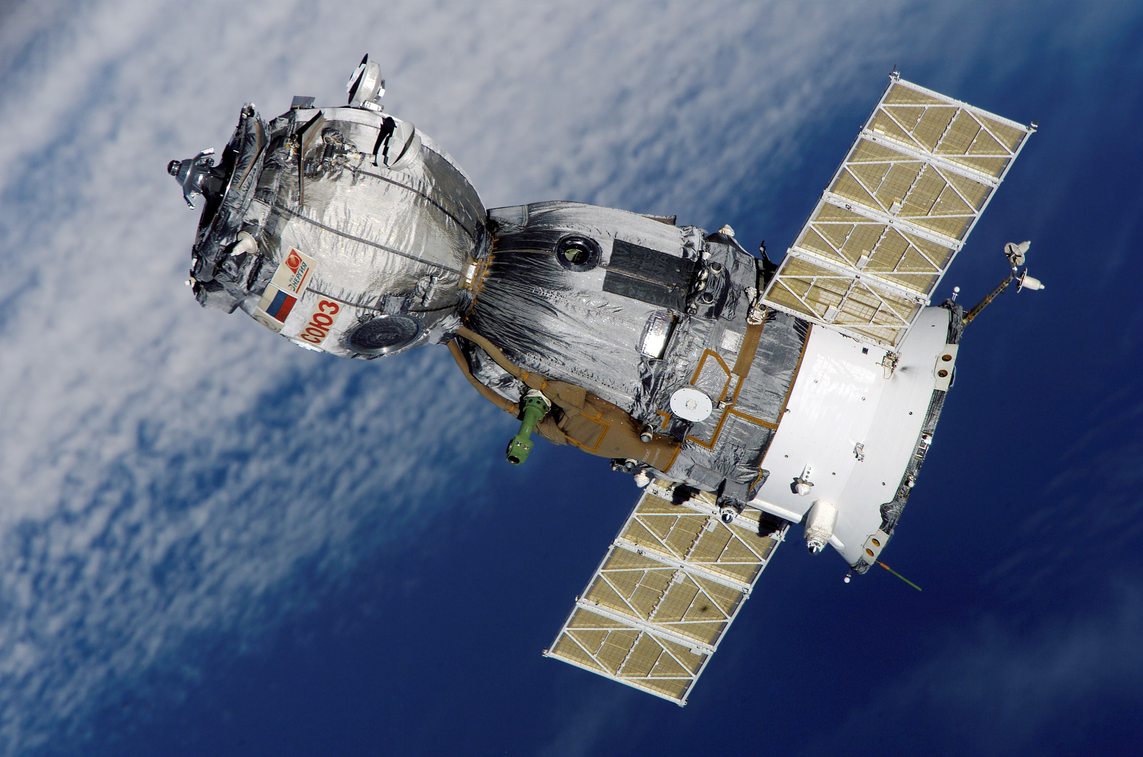 La Soyuz TMA-7 lascia la ISS. Fonte: NASA