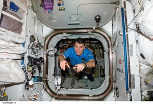Paolo Nespoli fa il suo ingresso sulla ISS. (c) NASA