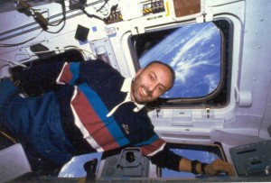 Franco Malerba durante la missione STS-46