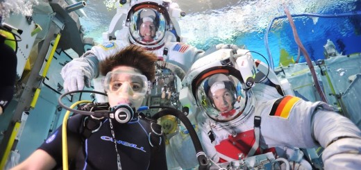 Samantha Cristoforetti e Alexander Gerst nella piscina del NBL. Fonte: Samantha Cristoforetti