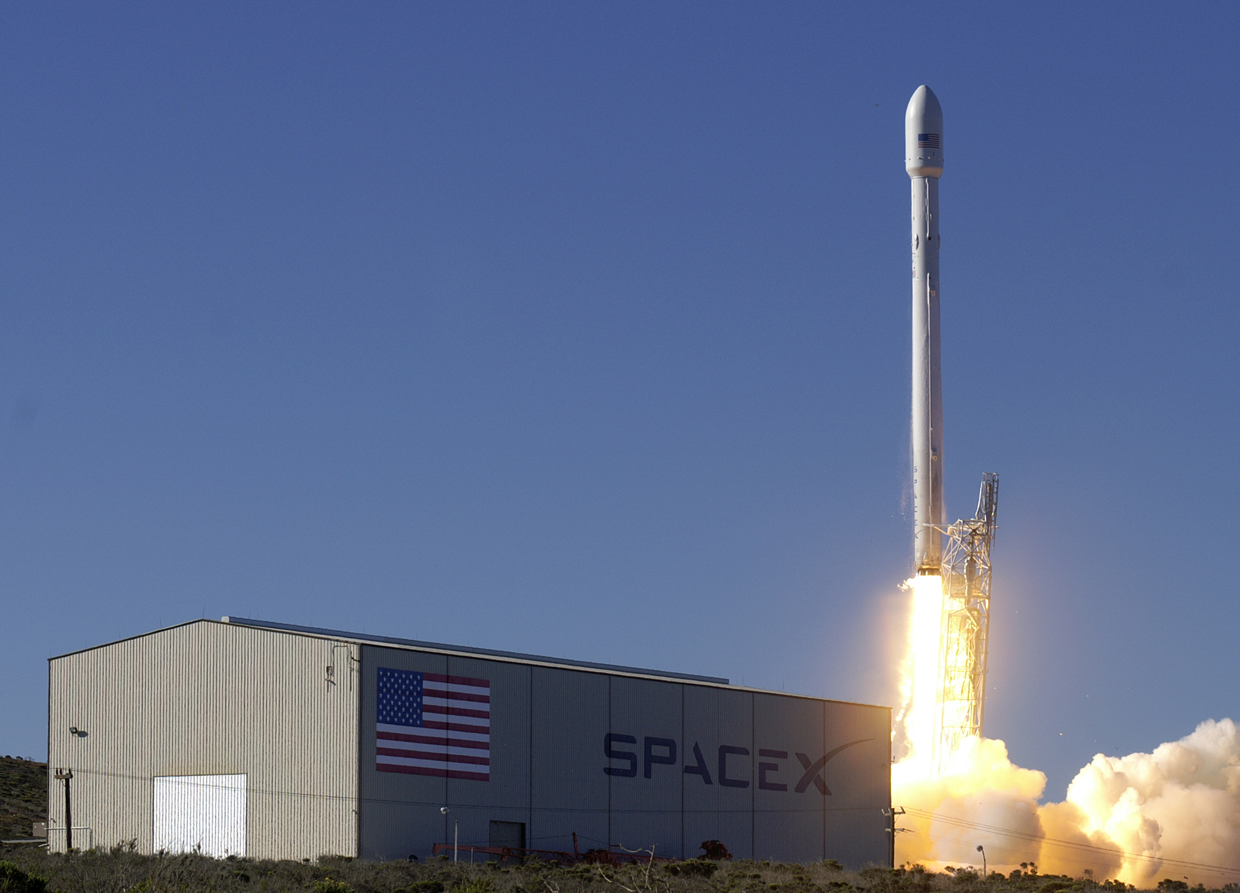 Spacex falcon 9. Falcon 9. Ракетоноситель Falcon 9. Фалькон ракета-носитель. Ракета SPACEX.