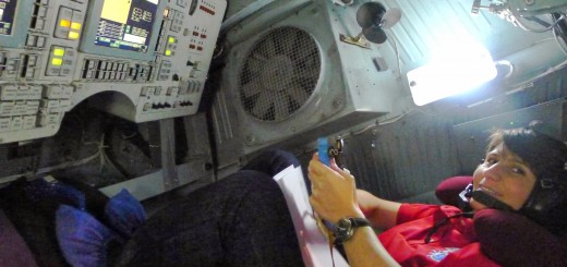 Samantha Cristoforetti nella centrifuga di Star City in una simulazione di rientro manuale. Fonte: Samantha Cristoforetti
