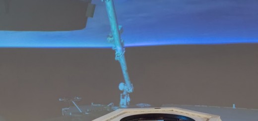 Samantha Cristoforetti in una simulazione di cattura di Cygnus al JSC. Fonte: NASA/Harnett