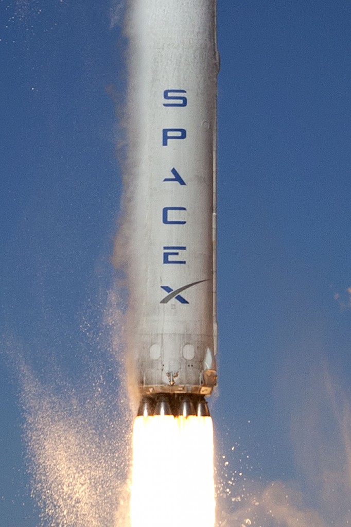 Visione ravvicinata del lancio di debutto del Falcon 9 v1.1. Credit: SpaceX.