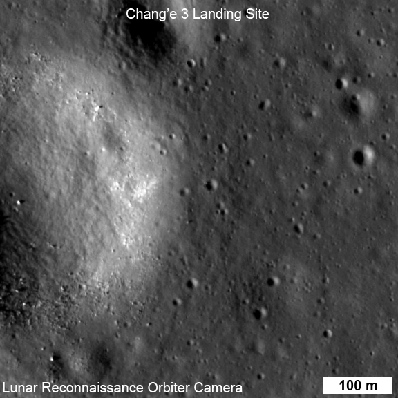 La zona dell'allunaggio di Chang'e 3 prima e dopo l'arrivo della sonda. Credit: NASA/GSFC/Arizona State University