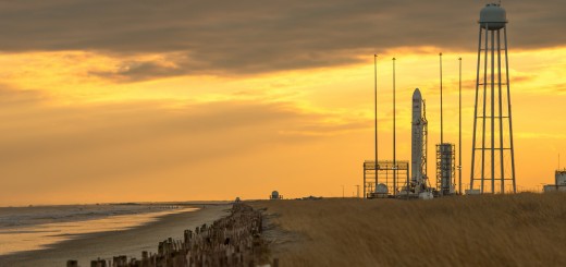 Un razzo Antares sulla rampa 0A della Wallops Flight Facility il 6 gennaio 2014 in attesa del lancio della missione Cygnus Orb CRS-1, inizialmente previsto per l’8 gennaio e poi rimandato. Fonte: NASA/Bill Ingalls