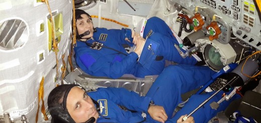 Samantha Cristoforetti e Anton Shkaplerov nel simulatore Soyuz a Star City. Fonte: Samantha Cristoforetti