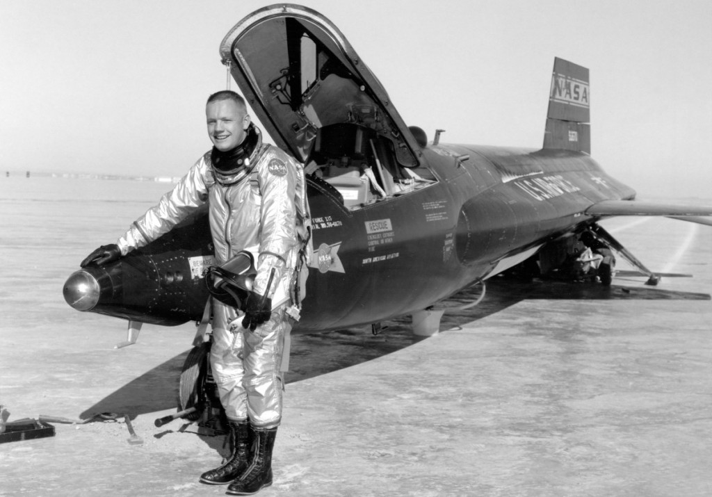 Pilot_Neil_Armstrong_and_X-15_-1_-_GPN-2000-000121