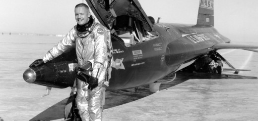 Pilot_Neil_Armstrong_and_X-15_-1_-_GPN-2000-000121