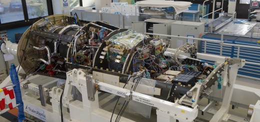 IXV in fase di integrazione allo stabilimento TAS di Torino nel febbraio 2014. Credit: ESA/S. Corvaja
