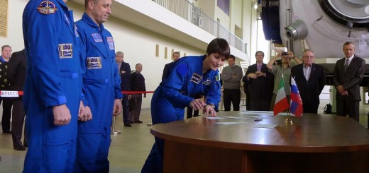 L'esame finale da backup nel segmento russo della ISS per l'equipaggio della Soyuz TMA-15M: Terry Virts, Anton Shkaplerov e Samantha Cristoforetti. Credit: Samantha Cristoforetti