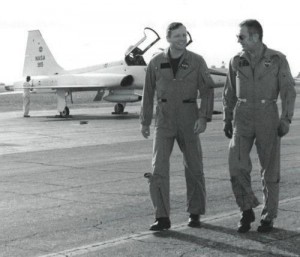 Deke Slayton e Neil Armstrong