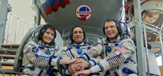 L'equipaggio della Soyuz TMA-15M prima dell'esame finale Soyuz a Star City. Credit: GCTC