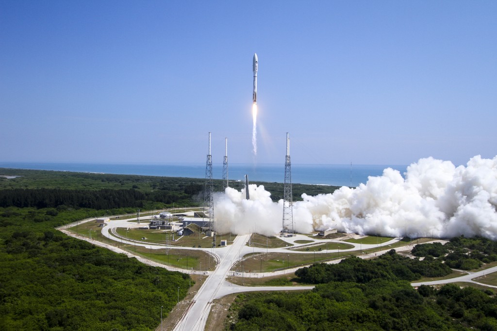 Un Atlas V di ULA decolla con a bordo il satellite AFSPC-5 per USAF nel 2015. Credits: ULA