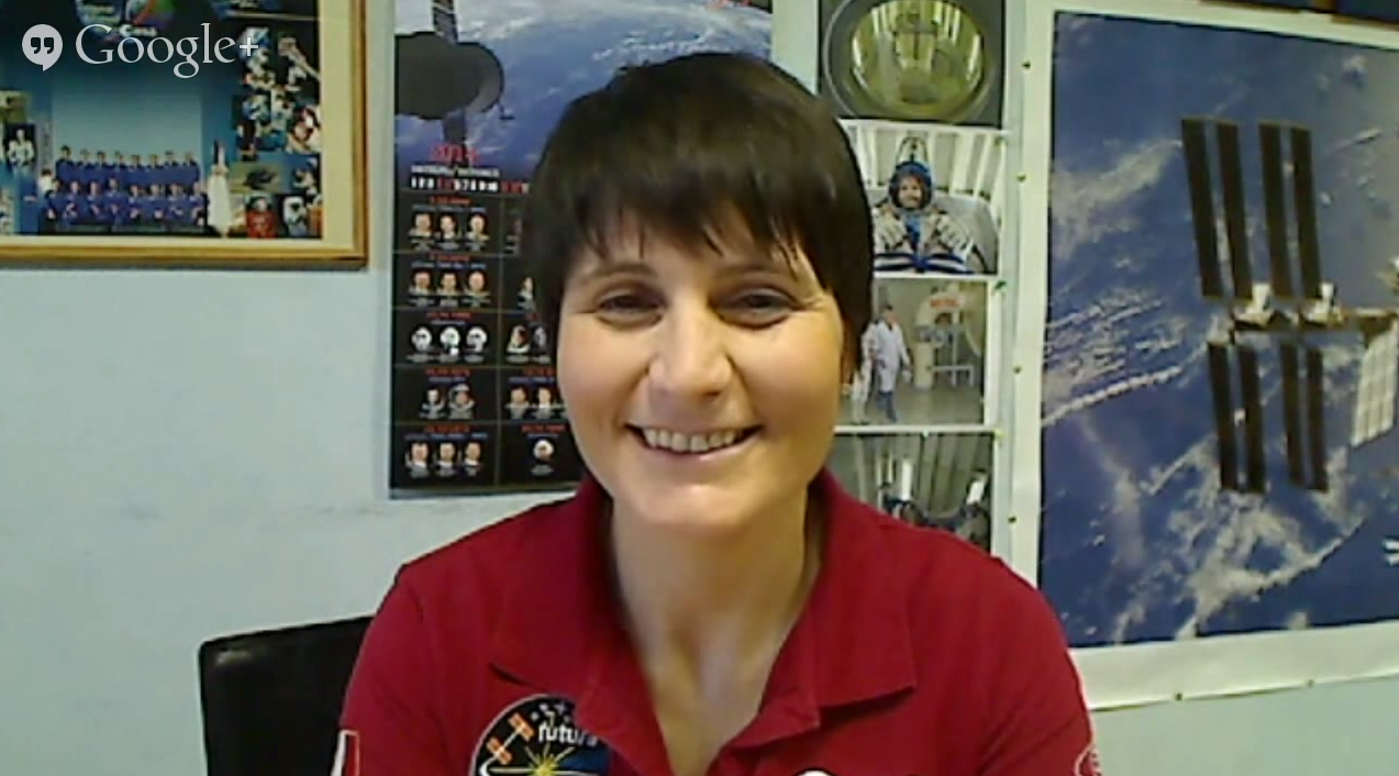 Un momento dell'intervista di AstronautiCAST di Samantha Cristoforetti