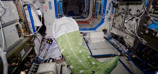 Il sacco a pelo di Samantha Cristoforetti nel Laboratorio Destiny la notte dell'allarme ammoniaca sulla ISS. Credit: ESA/NASA