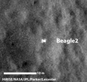 Ingrandimento dell'immagine di Beagle 2 su Marte. Credit: HiRISE/NASA/JPL/Parker/Leicester