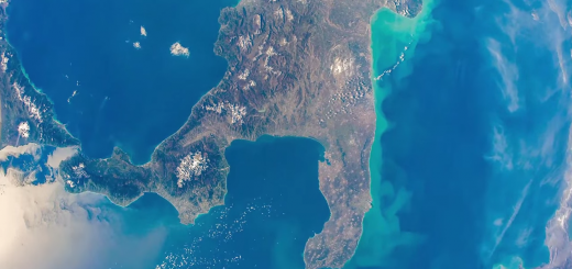 L'Italia meridionale fotografata dall'equipaggio della Expedition 42. Credit: NASA