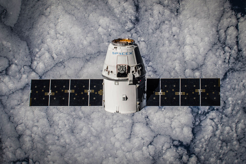 La Dragon CRS-5 che è rimasta attraccata alla ISS fra gennaio e febbraio 2015. Credit: SpaceX