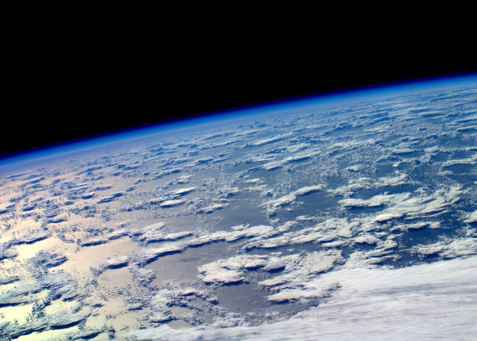 La Terra fotografata da Samantha Cristoforetti. Credit: ESA/NASA