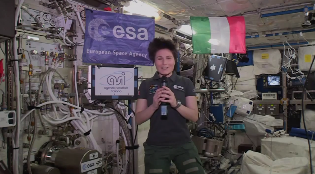 Il collegamento di Samantha Cristoforetti con Matteo Renzi dell'8 aprile 2015. Credit: NASA TV