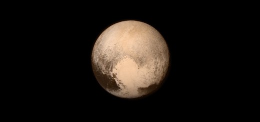 L'ultima immagine di Plutone trasmessa da New Horizons prima del massimo avvicinamento. Credit: NASA