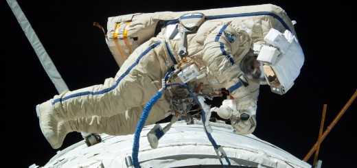 Il cosmonauta Alexander Misurkin nella EVA del 22 agosto 2013 della Expedition 36. Credit: NASA