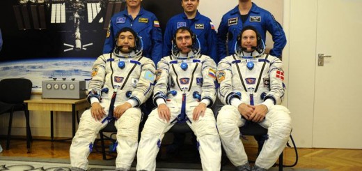 L'equipaggio primario e di backup della Soyuz TMA-18M a Baikonur. Credit: Roscosmos