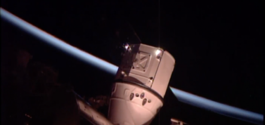 Berthing di Dragon durante un'alba orbitale - 20-07-2016 © NASA TV