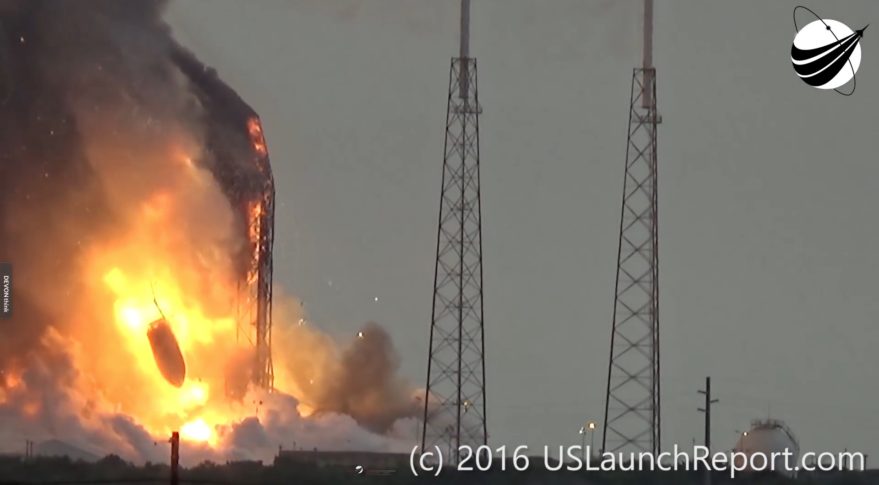 L'esplosione del Falcon 9. (C) USLaunchReport.com