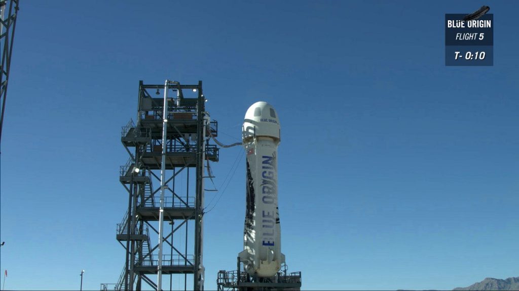 Il New Shepard pronto per il lancio a T-10. Credit. Blue Origin