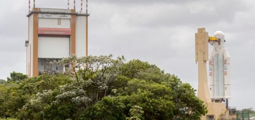 Ariane V - VA236 presso l'Integration Building. Fonte: Arianespace