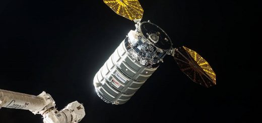 4 giugno 2017, la Cygnus OA-7 lascia la ISS
