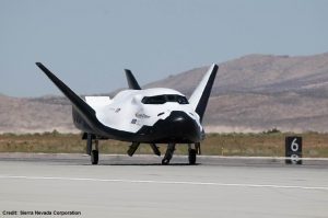 Il Dream Chaser fermo sulla pista a fine test. Credits: Sierra Nevada Corporation