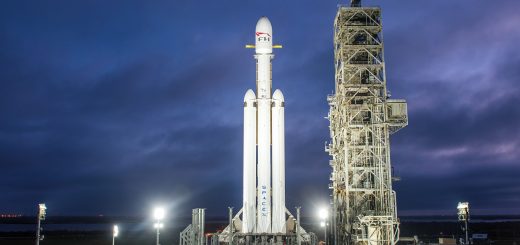 Il razzo Falcon Heavy sulla rampa di lancio LC39-A di Cape Canaveral. (C) SpaceX