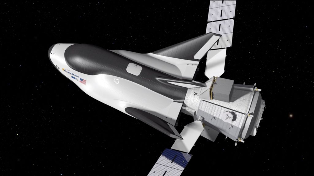 Rappresentazione artistica della navetta Dream Chaser con agganciato il modulo cargo Shooting Star. Credit: Sierra Nevada Corp.