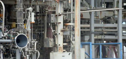 La camera di combustione del motore M10 posizionata sullo stand di prova presso il centro Marshall Fonte: ESA